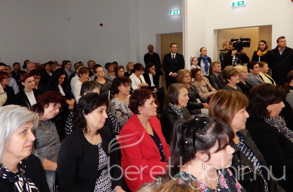 Átadták a zeneiskola új épületét 26